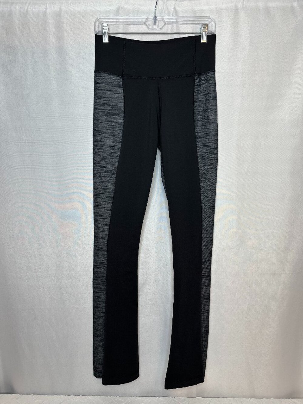 Lululemon Barre Pulse Flare Reverse Slub Pant Size 8-Tall Athleisure Gym Workout